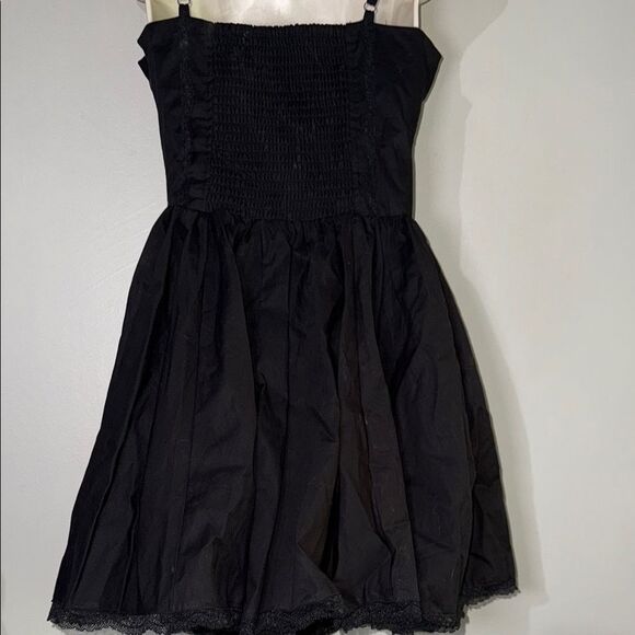 FOREVER 21
Lace-Trim Bow Bustier Mini Dress Small - Picture 13 of 13